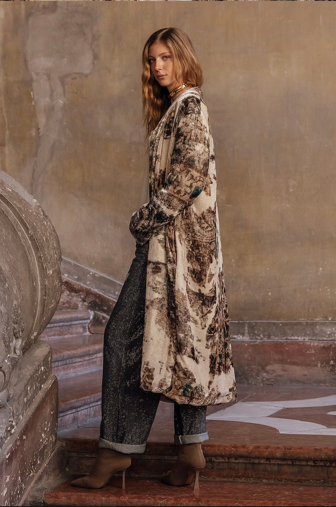 Mes Demoiselles - Arem velvet coat.