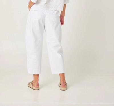 Valia - raw horseshoe pant. White.