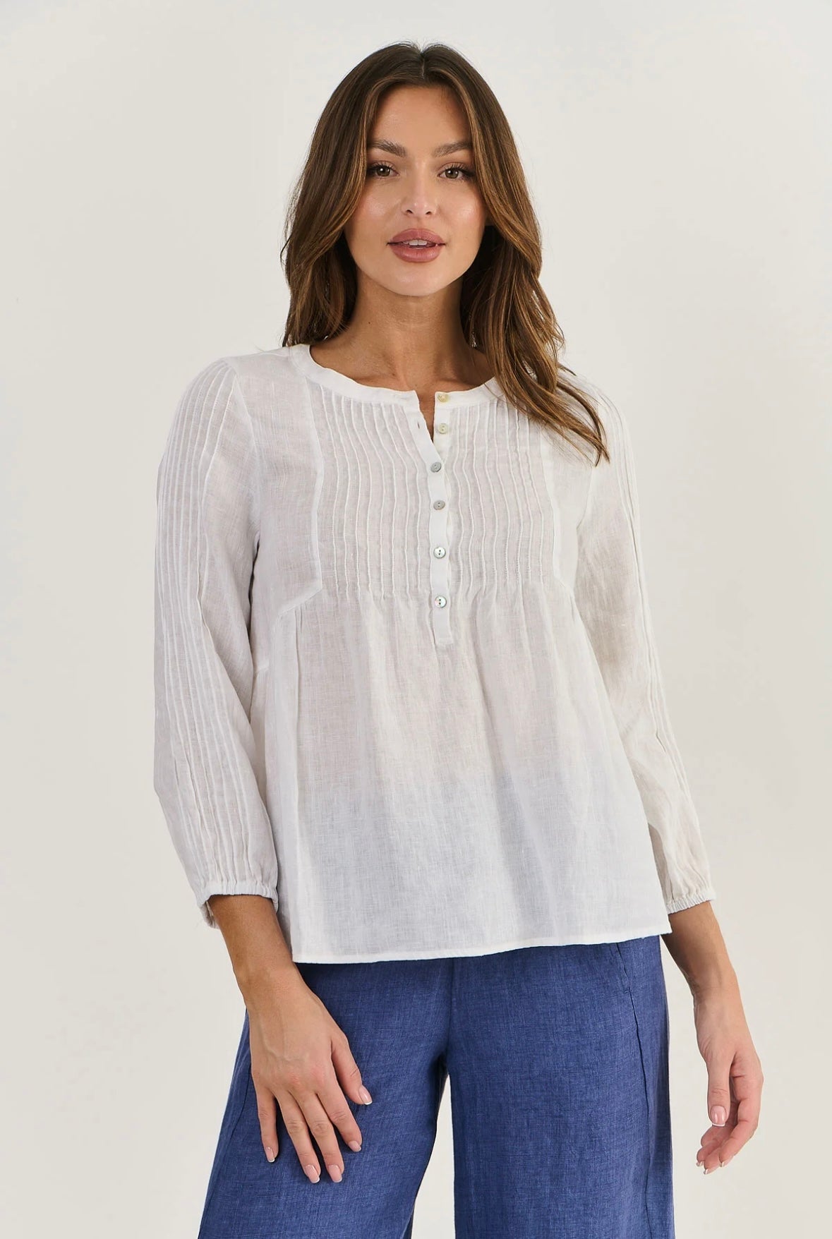 Naturals by O&J linen top GA531. White