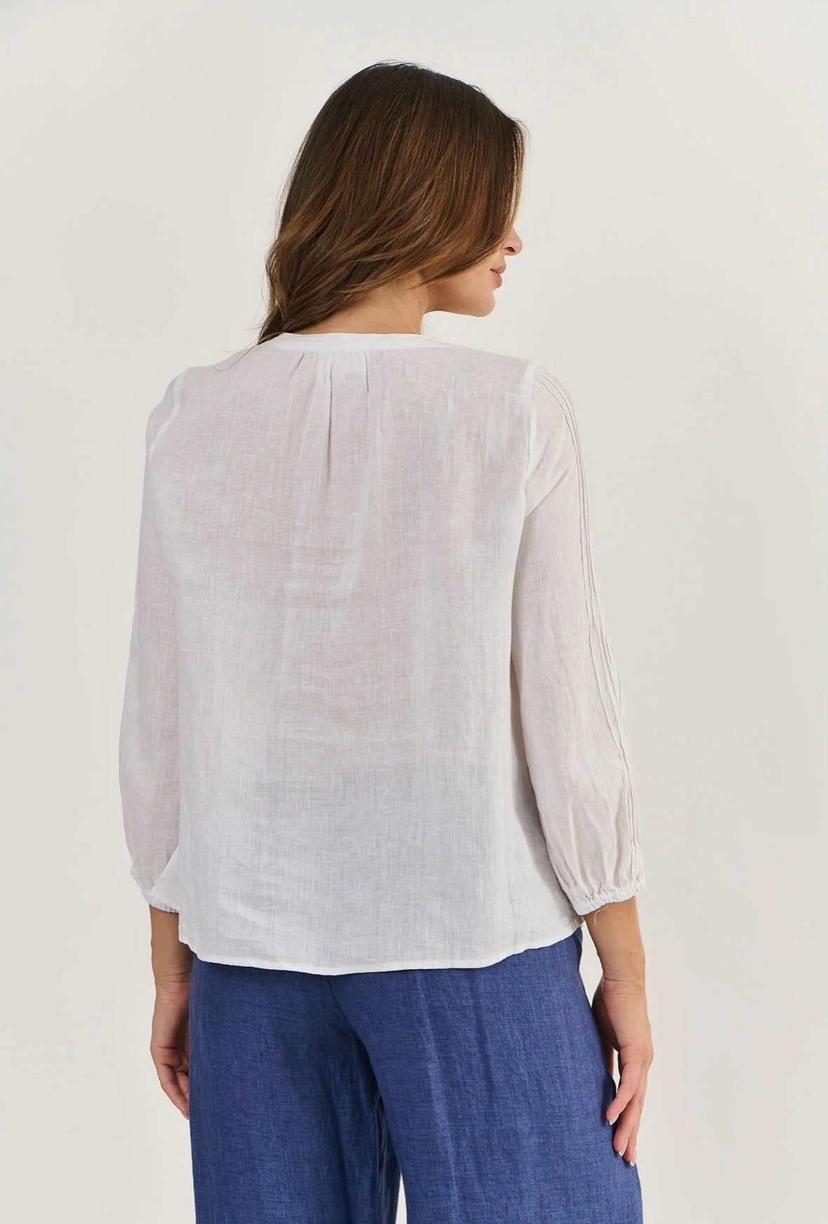 Naturals by O&J linen top GA531. White