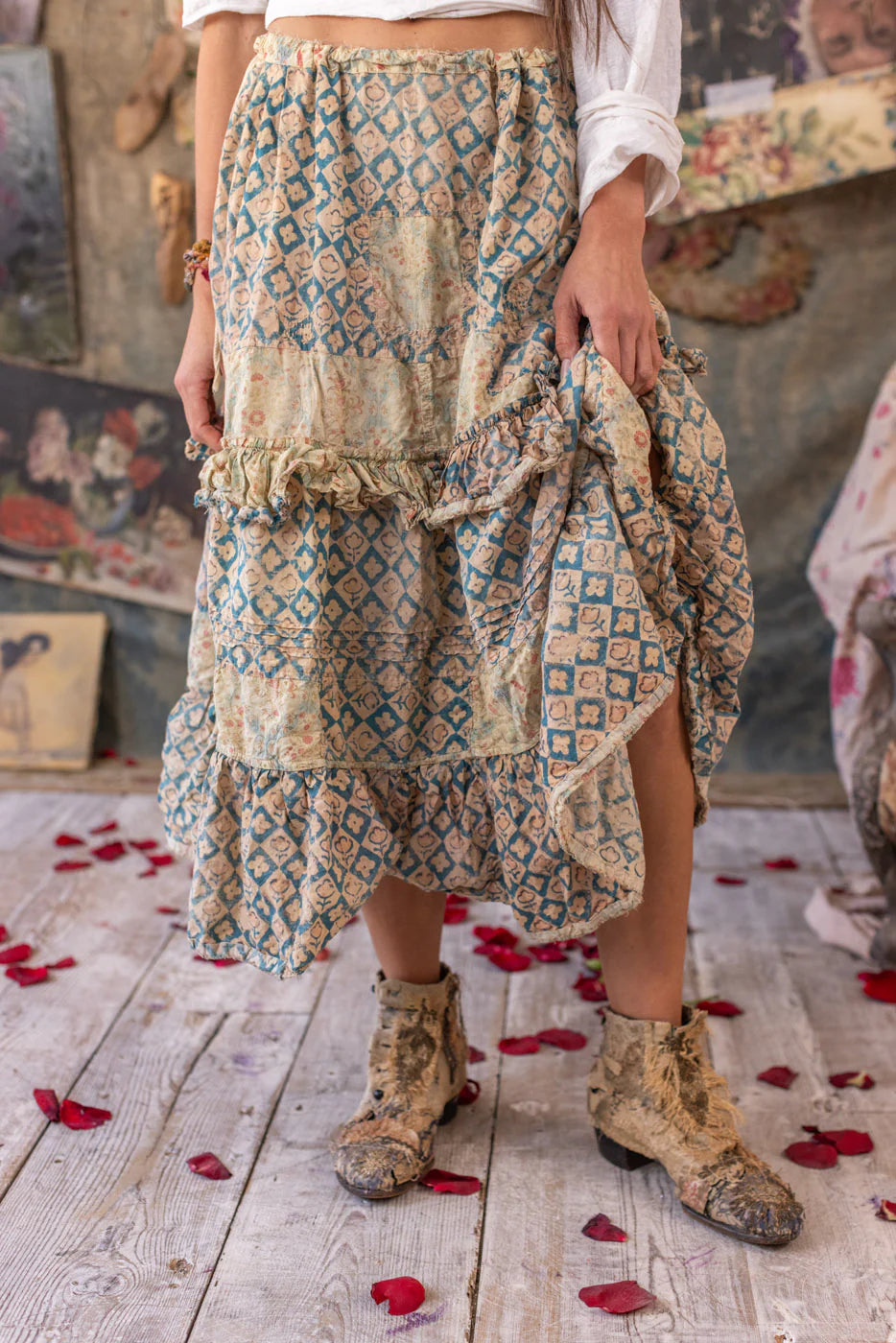 Magnolia Pearl - Pissarro Skirt. Zagora.